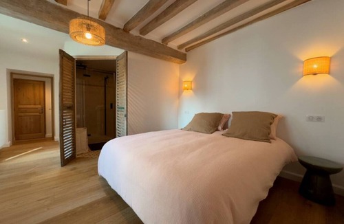 Adainville House | Aux Petits Bourgeons