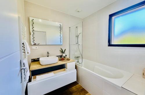 Bassens Villa | Aux Peupliers de Pradian - Baumier