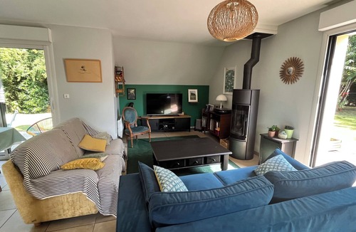 Saint-Aubin-d'Arquenay Villa | Aux Portes de Ouistreham et 10mn de Caen, Belle Maison Contemporaine au Calme