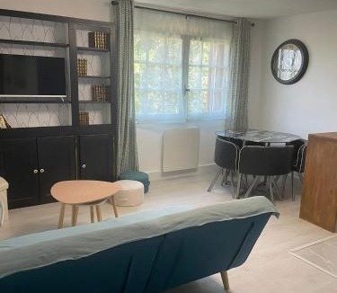 Saint-Hippolyte-du-Fort Apartment | Aux portes des Cévenne