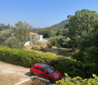 Saint-Hippolyte-du-Fort Apartment | Aux portes des Cévenne