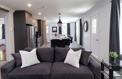 Saint-Pierre-de-l'lle-d'Orleans Cottage | Aux portes de L'île