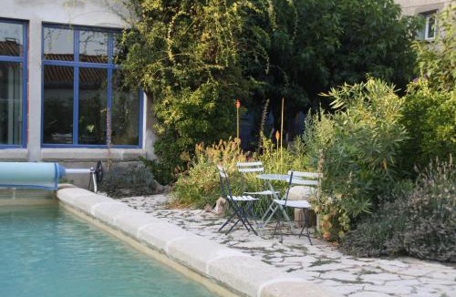 Nissan-lez-Enserune Bed & Breakfast | Aux Pots Bleus