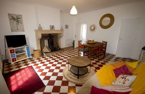 Noaillan House | Aux Tuileries, Maison de Campagne