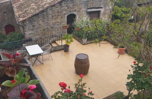 Mercuer Hotel | Aux Vieux Arceaux