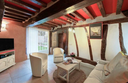 Saint-Saens House | Aux Volets Rouges - ST Saens