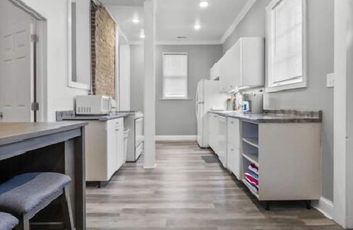 Arcadia House | AV Bungalows #9A with Loft