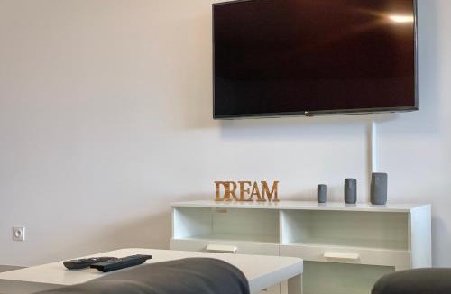 Meylan Apartment | #AV The Ladybug Terrace Tout équipé