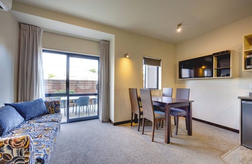 Petone Apartment | Ava Lodge