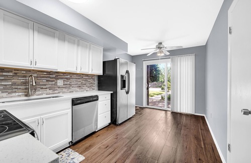 Munster Apartment | AVAIL 7/2/26- 2BR CONDO by Shops Hospitals & Chicago
