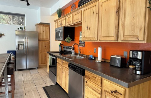 Zion National Park South Entrance Apartment | Avail Spring Break! Fully stocked, Clean & Spacious apartment. Shuttle stop #5