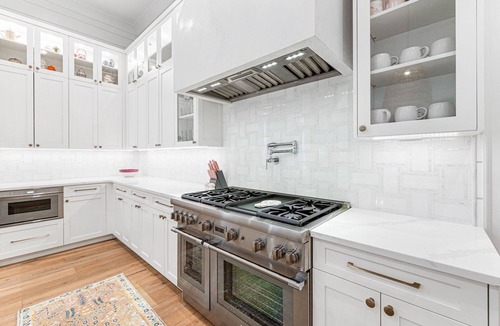 White's Gulfview House | Available for Spring Break! Private Salt Water Pool! Sitting Spa! 5 Adult Bikes!