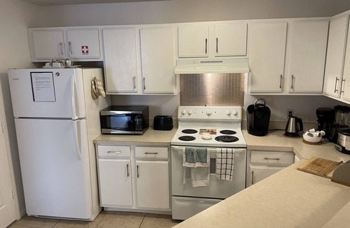 Clearwater Condo | Avalon at Clearwater Friendly 2 Bedroom