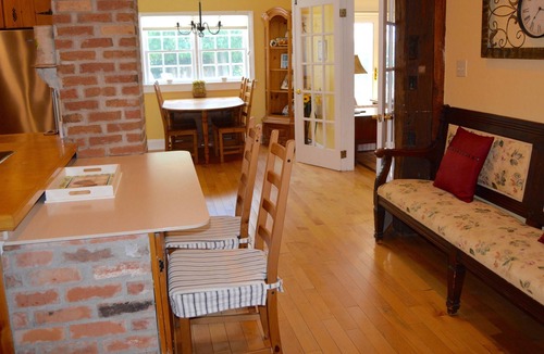 Old Town Historic District House | Avalon, Circa 1820, with Heated Pool in the Heritage District