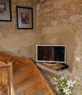Caunes-Minervois Apartment | Avalon