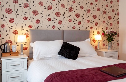 New Forest District Bed & Breakfast | Avalon House B&B