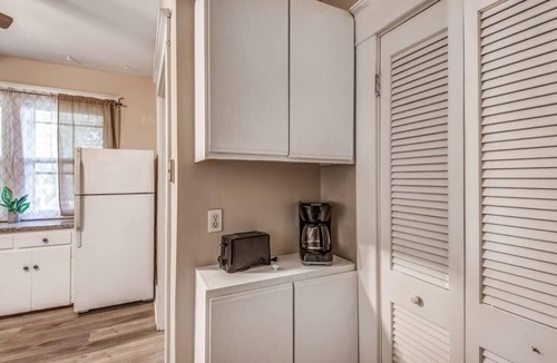 Evergreen Apartment | Avalon Nest Upstairs