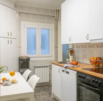 Baranain Apartment | Avda Pamplona Hospitales Universidad