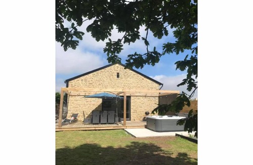 Mellac House | Aveleen house, between land and sea.