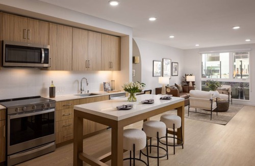 Mountain View Condo | Avelle 2BR Condo with Hot Tub & Outdoor Pool