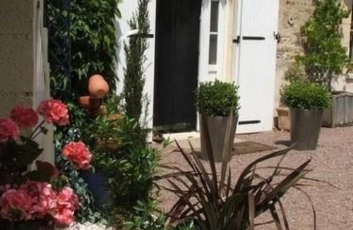 Avenay Apartment | Avenay: Country Cottage, typical Norman house