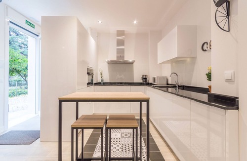 Guindalera Apartment | Avenida America IV apartment in Madrid