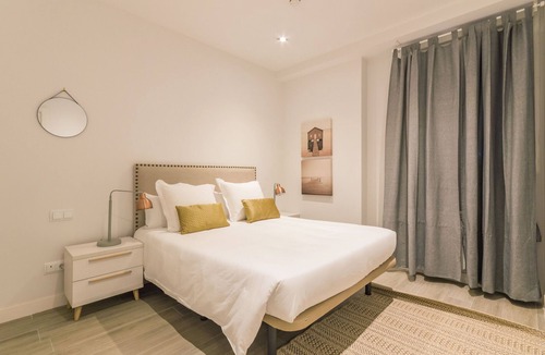 Guindalera Apartment | Avenida America IV apartment in Madrid