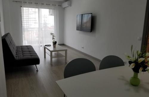 Raval Roig Apartment | Avenida de Denia N11 close to the Beach