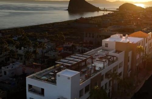 Nopolo Hotel | Aventuras Hotel