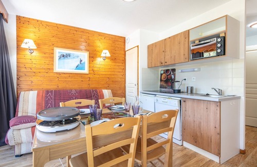 Chamrousse Apartment | Aventures à Chamrousse - Appt 34 m² avec terrasse