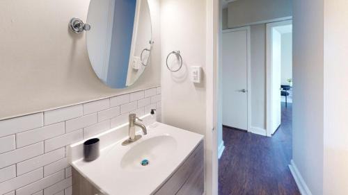 East Falls Apartment | Avenue A810 Epic 2Br, Pool, Gym, Parking