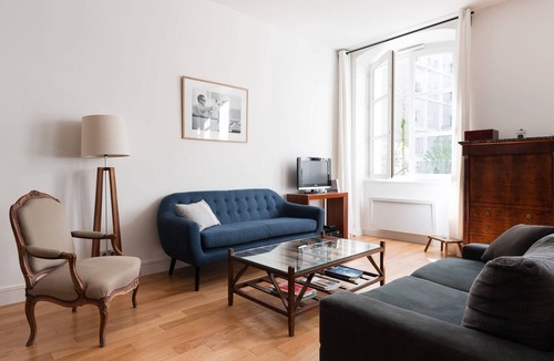 Quartier de l'Ecole-Militaire Apartment | Avenue de Saxe by onefinestay