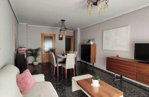 Albaida Condo | Avenue viewpoint