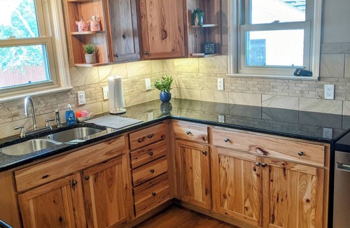 Cheyenne House | Avenues Charmer Close to Frontier Park