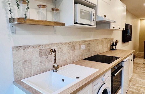 Dampsmesnil House | Aveny Spa House