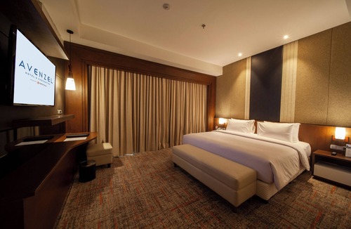 Bekasi Hotel | Avenzel Hotel & Convention Cibubur