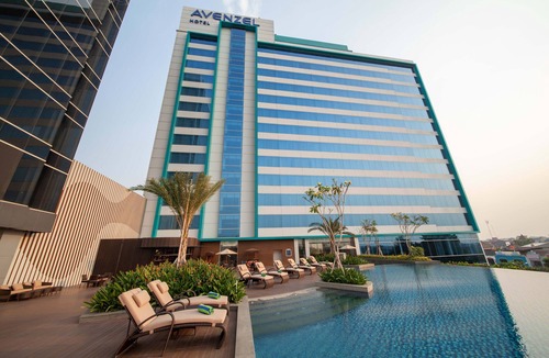 Bekasi Hotel | Avenzel Hotel & Convention Cibubur