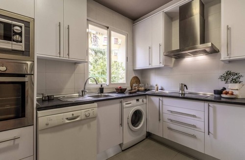 Hispanoamerica Apartment | Aversa - 2 bedrooms in Azca