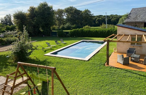 Naucelle House | Aveyron country house with swimming pool