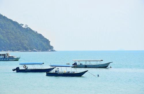 Pangkor Island Hotel | AVI Pangkor Beach Resort