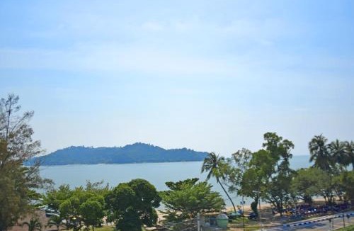 Pangkor Island Hotel | AVI Pangkor Beach Resort