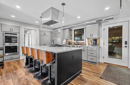 Boone Grove House | Aviation Getaway with Private Runway Access!