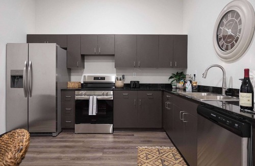 Highfill Apartment | Aviator - 5 mi to XNA - 15 mi to DT Bentonville