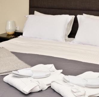 Bell Block Villa | Aviator