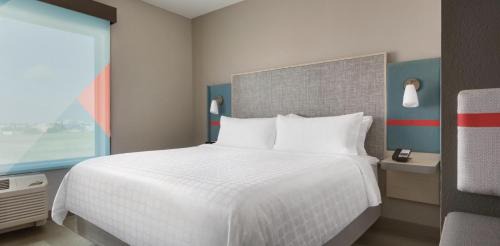 Bellefonte Hotel | avid hotel Bellefonte by IHG