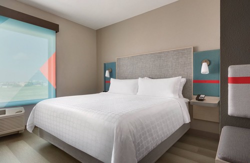 Ringgold Hotel | avid hotel Chattanooga South - Ringgold by IHG