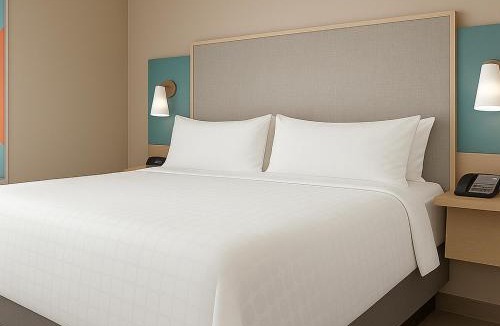 Fayetteville Hotel | avid hotel Fayetteville West by IHG
