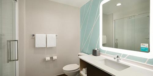 Fayetteville Hotel | avid hotel Fayetteville West by IHG