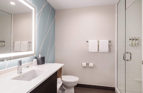 Vaughan Hotel | avid hotel Toronto - Vaughan Southwest by IHG
