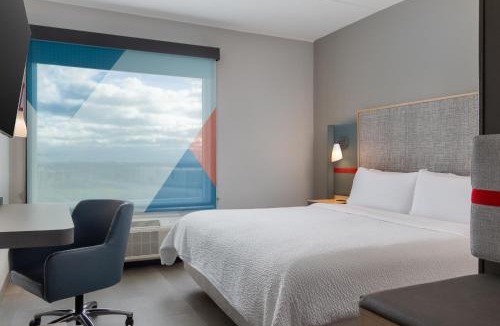 Vaughan Hotel | avid Hotel - Toronto - Vaughan Southwest by IHG